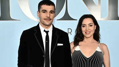 aubrey-plaza-christopher-ab.jpg