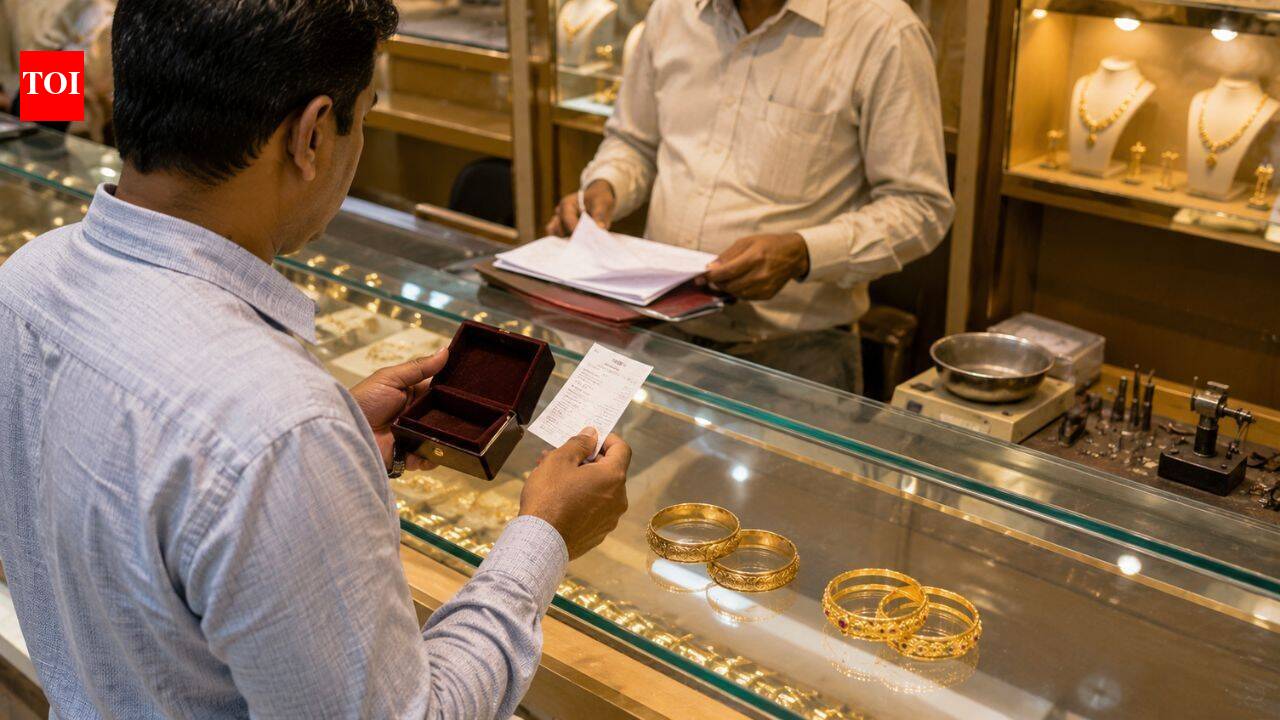 Jewellery shop told to pay customer Rs 35k for failing to turn gold into bangles