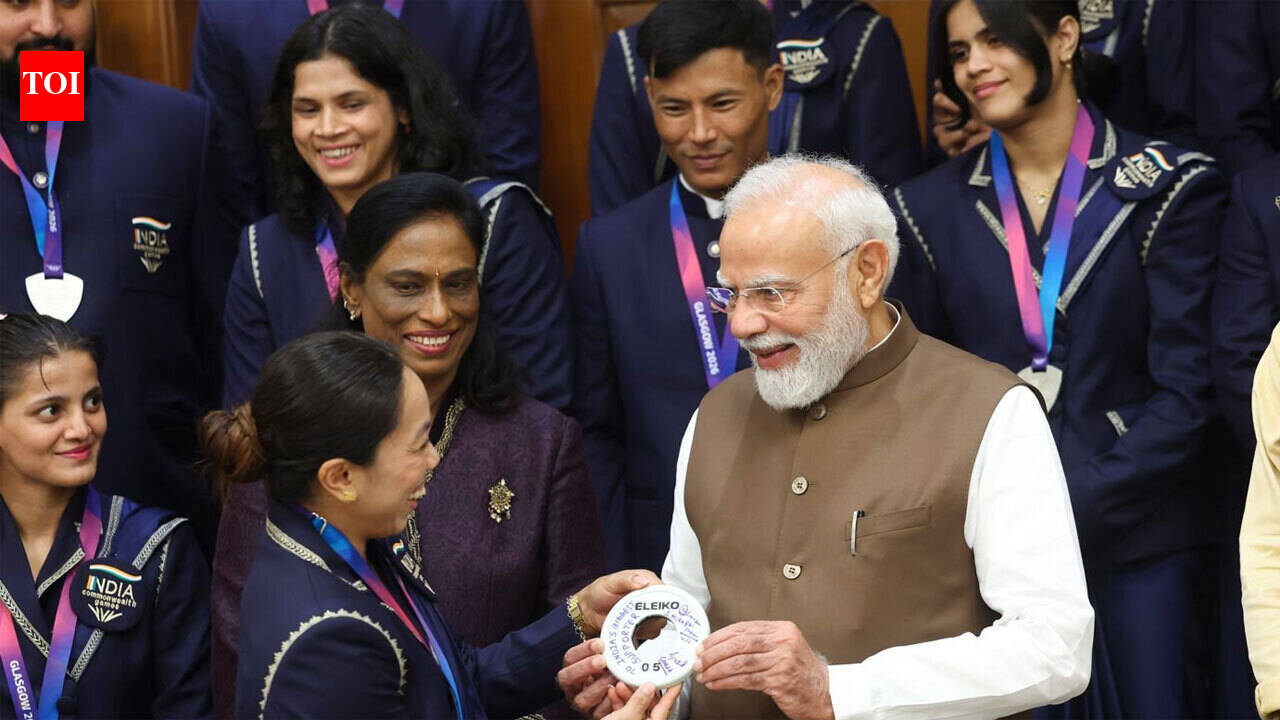 ‘From every drop of tears, gold medals are dripping’: PM Modi’s heartfelt message to CWG heroes – Watch