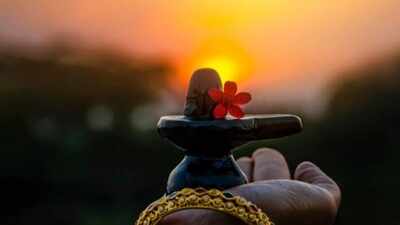 Sawan 2026 Monday: WhatsApp, Instagram and Facebook messages, wishes to share with family and friends on second Monday of the holy month of Shravan