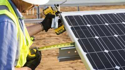 Texas avoided a huge electricity crisis and blackout risk, thanks to the massive 20,000-megawatt solar buffer