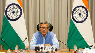 In a first on I-Day this time, ‘Vande Mataram’ will be sung before nat’l anthem from Red Fort; ‘Yuva Shakti’ will be on full display, LOP will be seated at per table of precedence: Defence secy