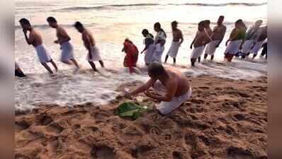 Karkidaka Vavu: People barred from entering rivers, sea for Bali rituals