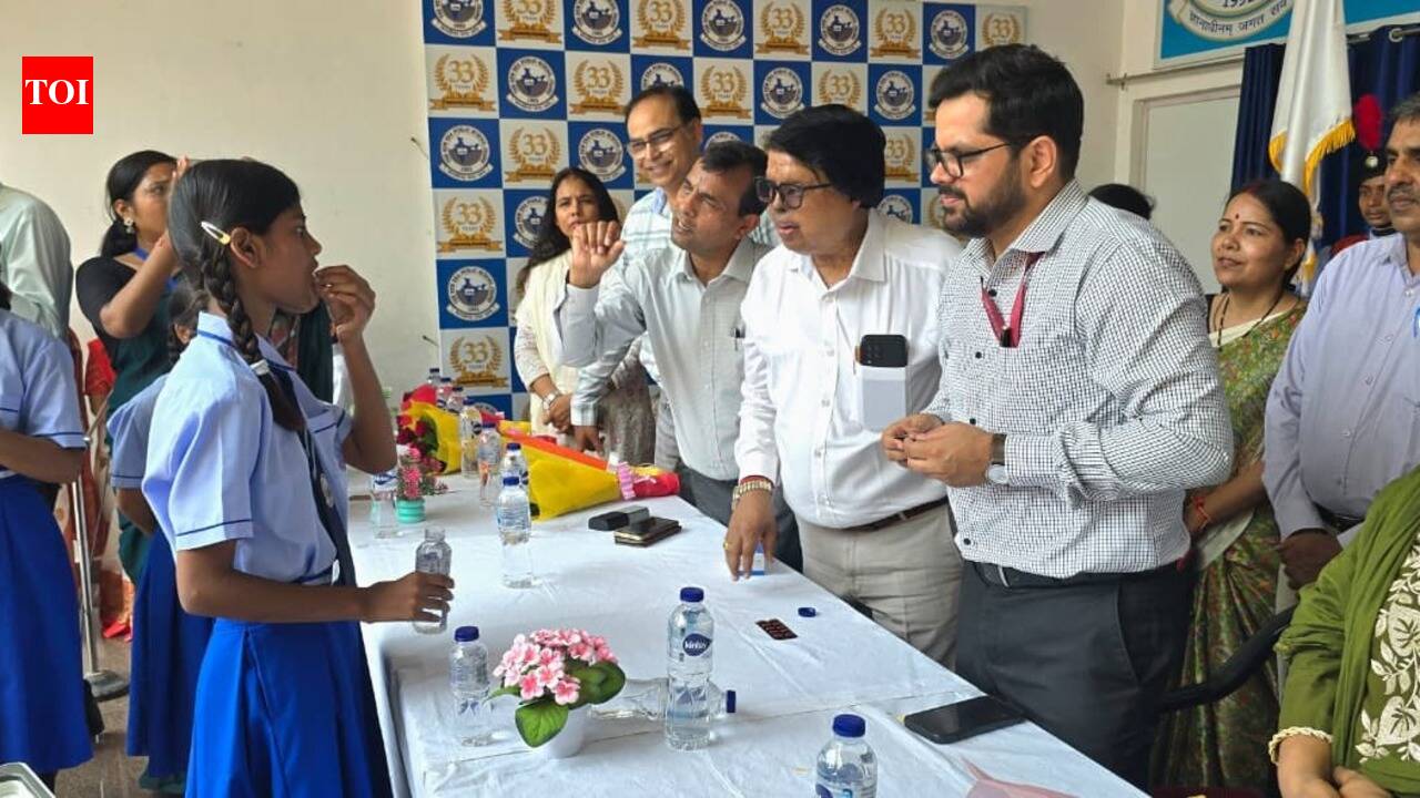 Nat'l Deworming drive launched in Jhansi, targets over 10 lakh children
