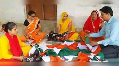 SHG women craft 5L flags for ‘Har Ghar Tiranga’