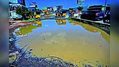 Highways dept in slumber as craters disrupt commute on Radial Road