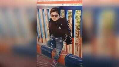 7-year-old boy dies after being crushed under e-rickshaw in Faridabad