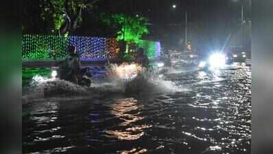 Late-evening rain gives city one of its wettest days