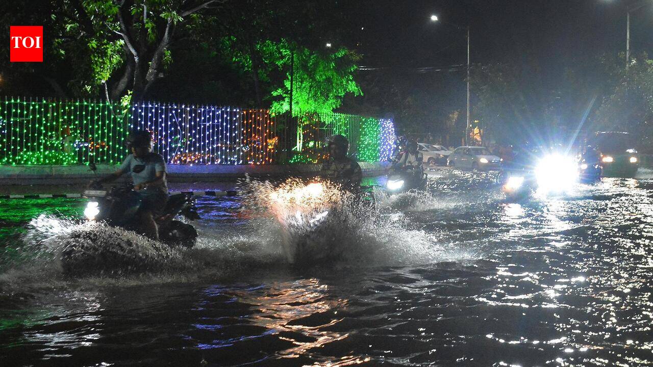 Late-evening rain gives city one of its wettest days