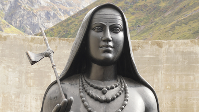 Quote of the day by Adi Shankaracharya: “As gold purified in a furnace loses its impurities and achieves its own true nature, the mind gets rid of the impurities of the attributes of delusion, attachment, and purity through meditation and attains reality.”; What the monk and saint advises on purifying the mind through mindfulness