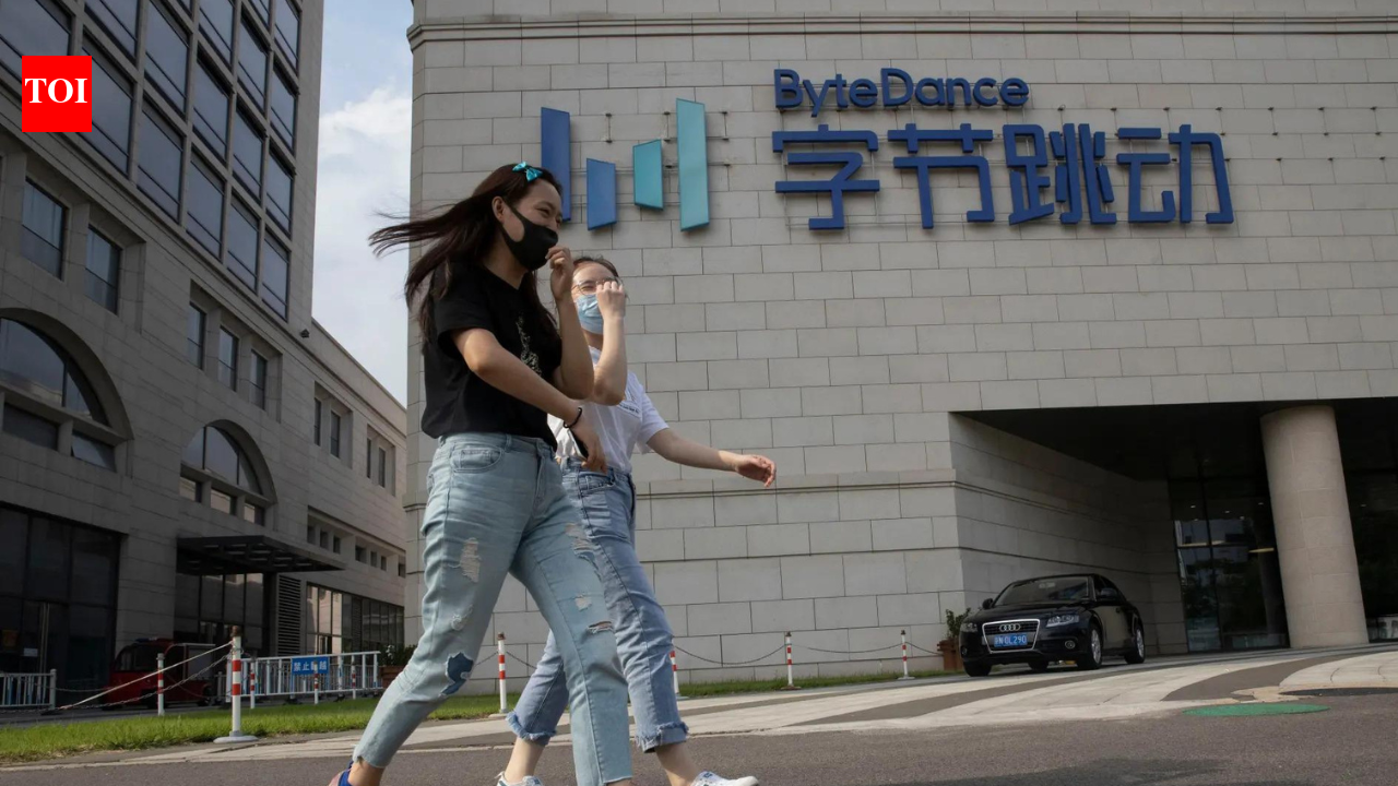 'I still miss him': China’s AI crackdown leaves users mourning lost virtual boyfriends