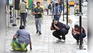 Photo enthusiasts hit the streets to click vibrant hues of of Coimbatore