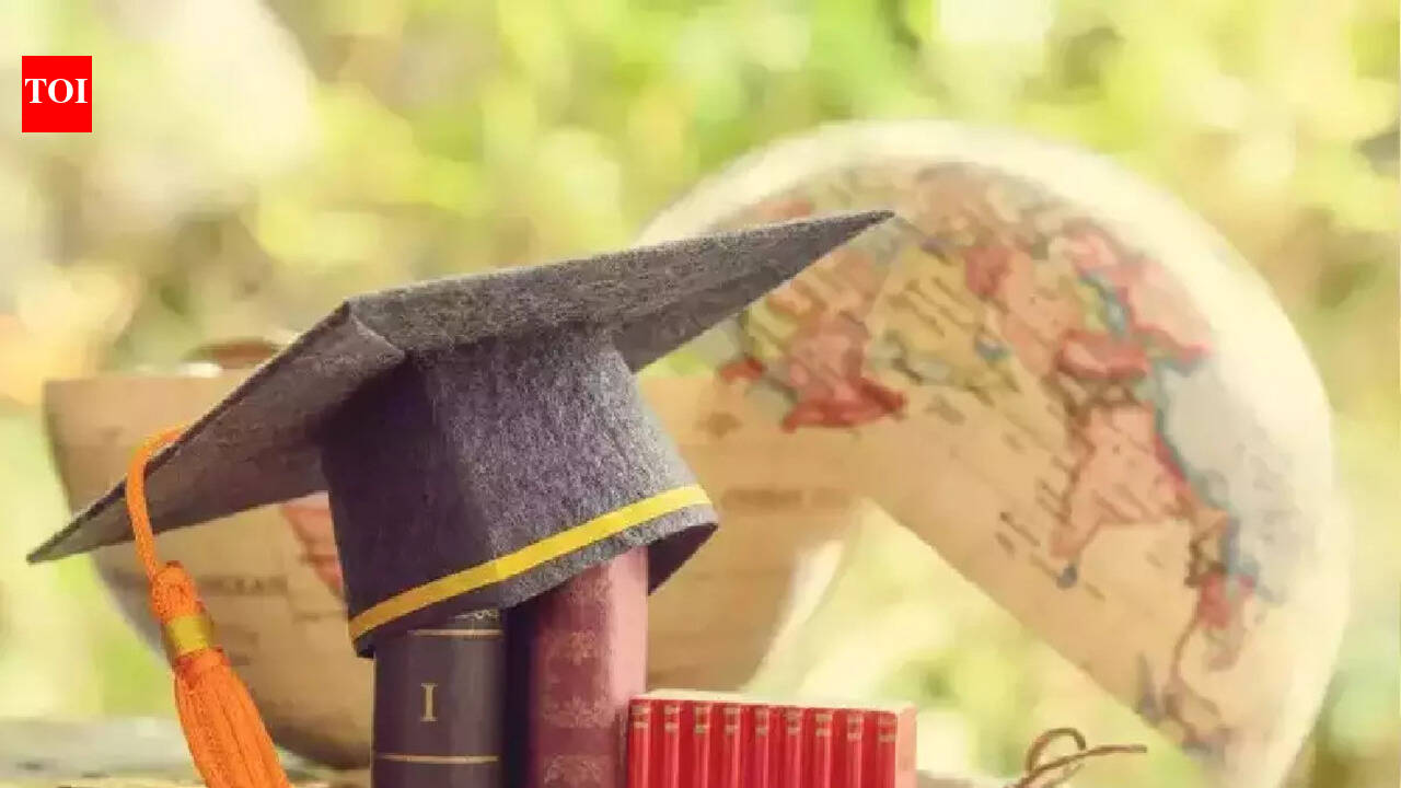 https://static.toiimg.com/thumb/msid-133146809,width-1280,height-720,resizemode-6,overlay-toi_sw,pt-32,y_pad-600/photo.jpg