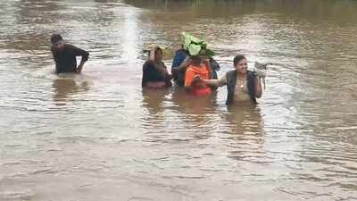 25 rescued after Mahisagar pounded by rain