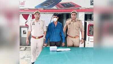 Tailor stabs factory manager to death with scissors in garment unit
