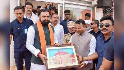 CM inspects site for Maa Thawe Medical College