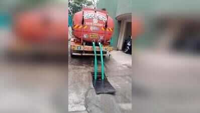 Vimannagar residents flag disparities in water supply despite good rainfall, meet civic officials