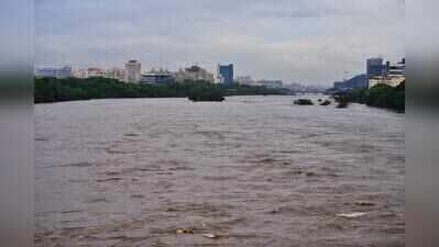 No break in water discharge from Khadakwasla dam as catchments continue to receive rain spells