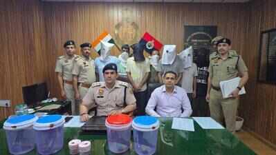 Network working for foreign-based gangsters busted, 7 held