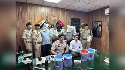 Network working for foreign-based gangsters busted, 7 held