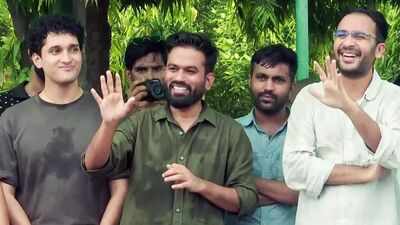 Probe Abhijeet Dipke, Saurav Das others over presence of minors at Delhi protest: 'Mumbai influencer' to cops