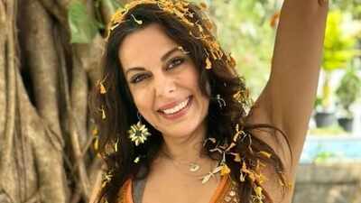 Pooja Bedi talks about her parents, Kabir Bedi and Protima Bedi's relationship; describes them as 'people who married well, lived well, and divorced well'
