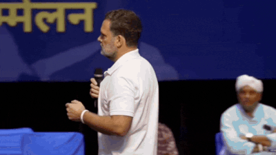 'Modi thinks foreign policy is this': Rahul mocks PM; another Congress leader takes Meloni swipe