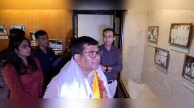 Bengal assembly speaker pushes for global recognition for Netaji museum in Kurseong