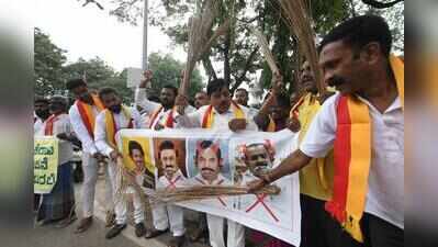 Bandh draws poor response across Mysuru, Mandya, S’mogga
