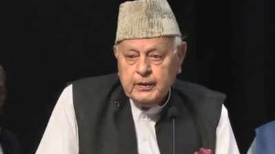 Farooq doubts terror threat to Kashmiri Pandits, seeks probe