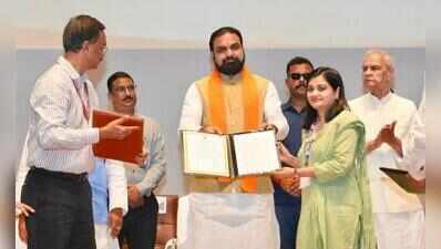 Samrat hands appointment letters to 2,027 BPSC recruits