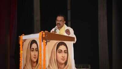 BJP OBC unit slams Akhilesh for ‘disrespect’ to Holkar
