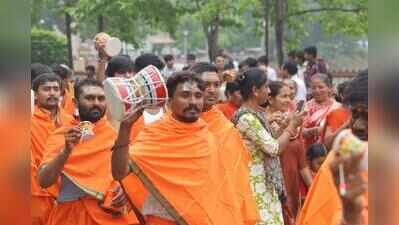 From 108 drums to heritage autos, Vadnagar celebrates Sharavanotsav