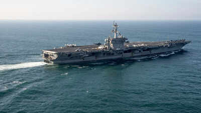 iran-us-aircraft-carrier.jpg