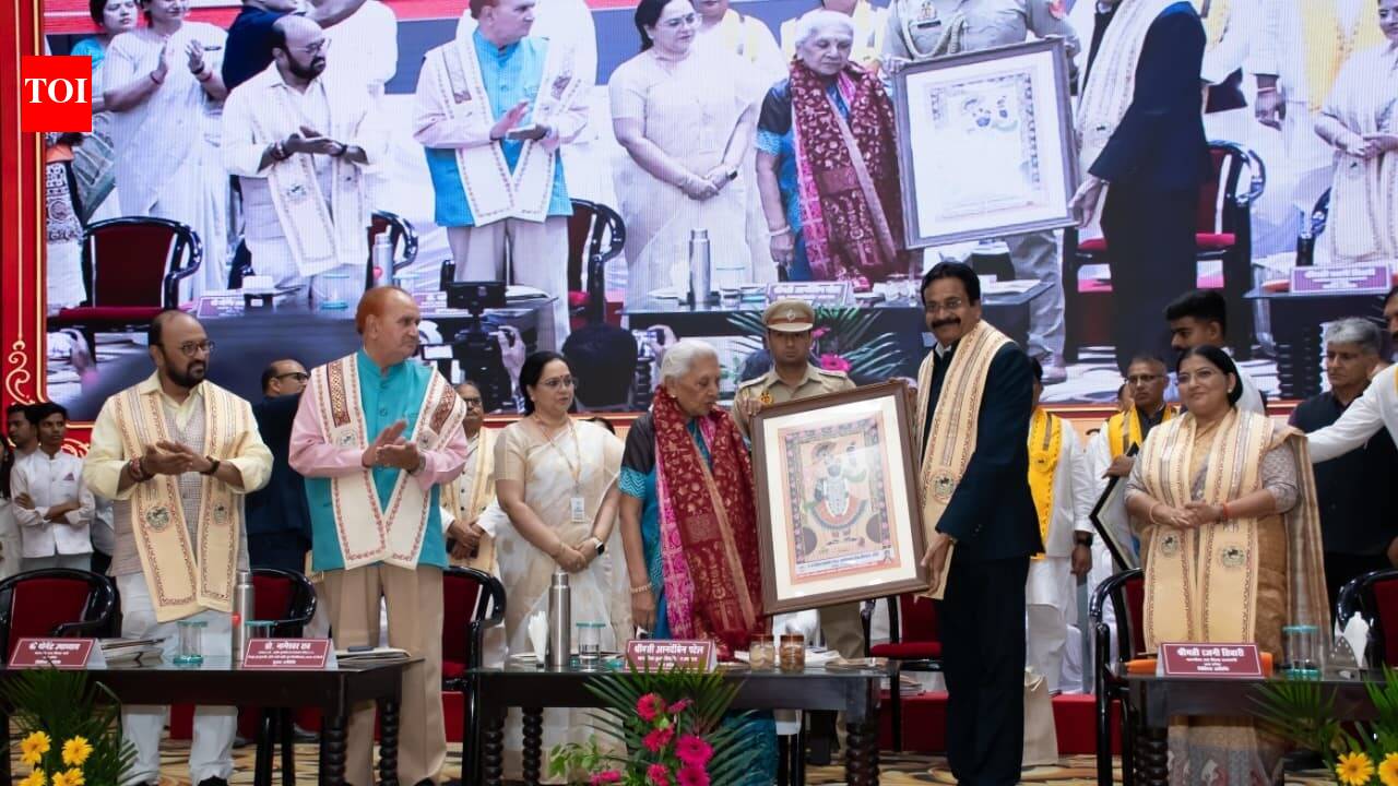 Skill students to prevent underpayment outside UP: Guv to varsities