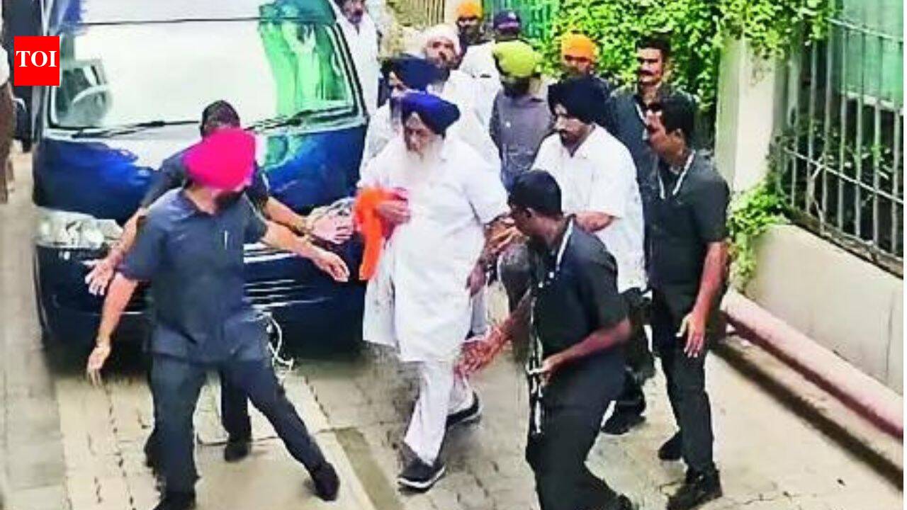 ‘Deeply touched’: Harsimrat Kaur Badal on PM Modi's call after attack on Sukhbir Singh Badal