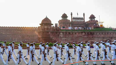 ‘Lal Qila ta nishana hove ga’: Delhi HC bomb threat ahead of Independence Day mentions khaki-clad attackers