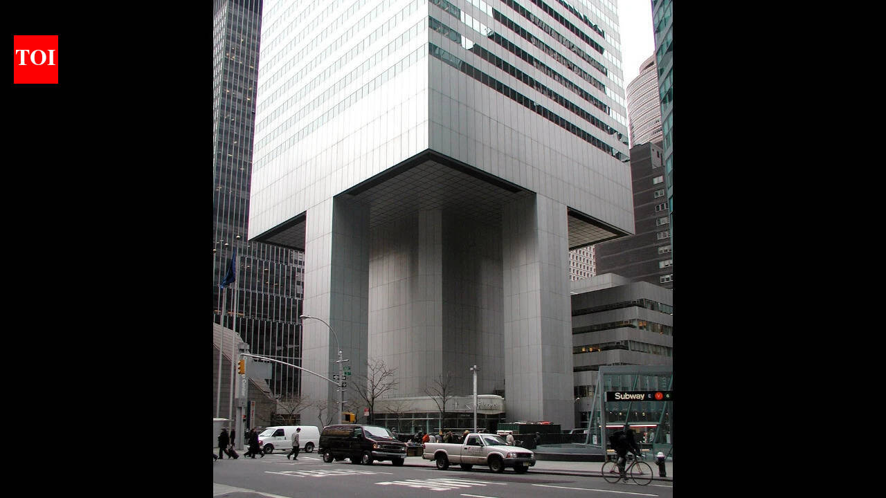 In the 1970s, a Manhattan church agreed to sell only if it kept its corner, so the 915-foot Citicorp Tower was raised on four giant stilts