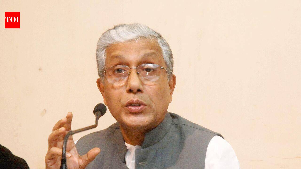 Tripura registers 6 FIRs against Manik Sarkar over protest remarks
