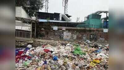 Safai strike enters 9th day, leaves Gurgaon reeking