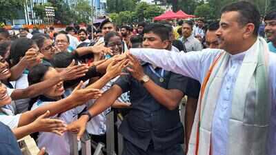 Join hands with govt to rebuild Bengal, CM urges industrialists