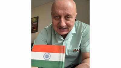 Anupam Kher extends Independence Day wishes, says "India and I have grown up together"