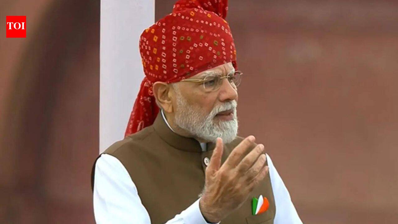80th Independence Day: ‘Mere pyare deshwasiyon’ dominates PM Modi’s speech