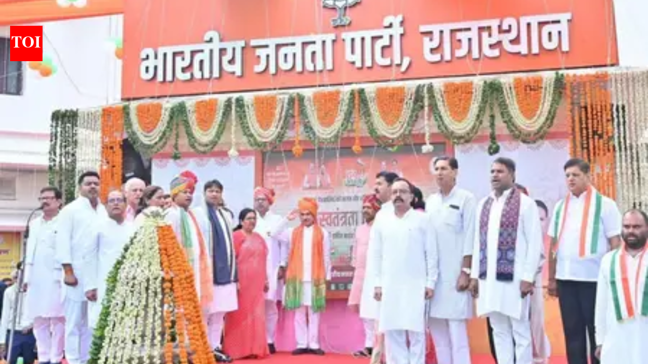 Rajasthan BJP chief apologises after wrong version of Vande Mataram played at I-Day event