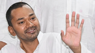 'Who is health minister saluting?' RJD mocks Nishant Kumar over flag-hoisting gesture - video