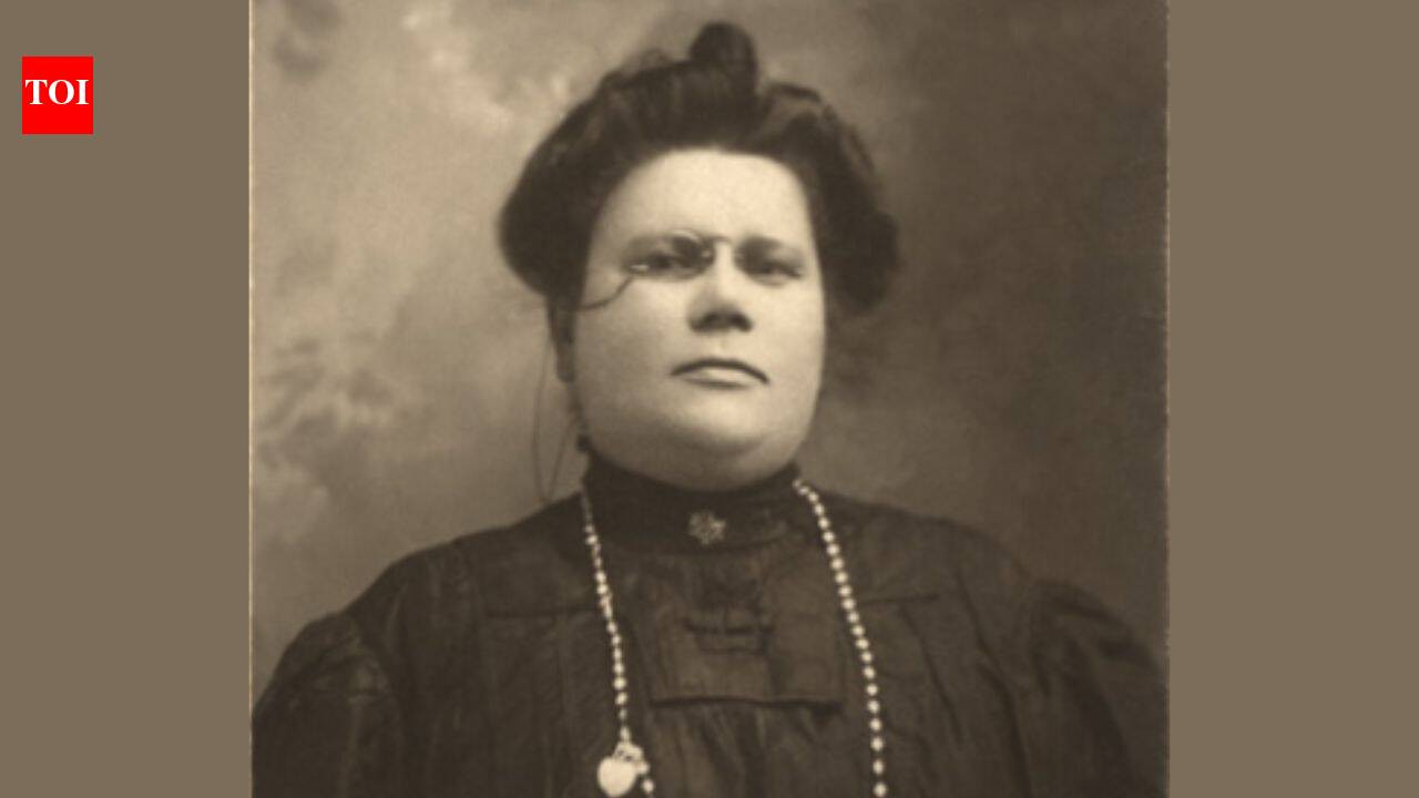 She came to Michigan with $7 and founded a thriving island community
