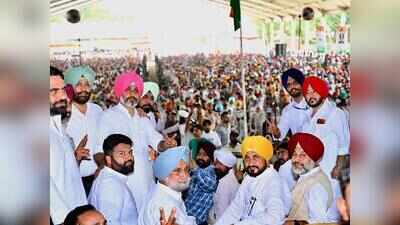Cong fissures deepen: Channi on stage, Randhawa challenges Warring’s ‘one ticket per family formula