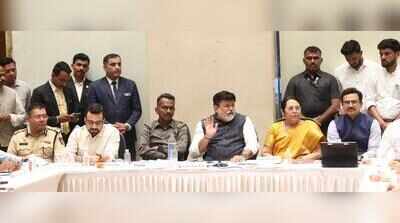Shinde, Samant hold meeting with Chakan industrialists, promise infra overhaul in 10 months; all potholes to be repaired by August 31