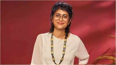 Kiran Rao mourns pet cat Miri's death with heartfelt note, son Azad seen crying: "Our hearts forever"