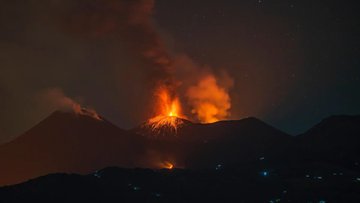 US tourist killed by lightning strike while hiking on Italy’s Mount Etna